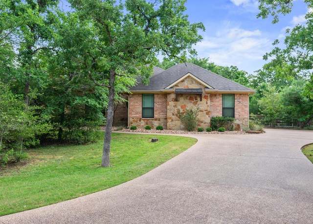Property at 17002 Pawnee Xing, College Station, TX 77845, 4 beds, 3.5 baths