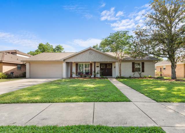 Property at 5814 Arboles Dr, Houston, TX 77035, 4 beds, 3 baths
