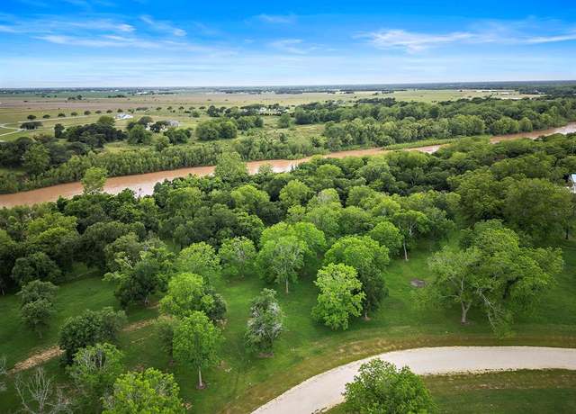 Property at 32919 Southern Manors Dr, Fulshear, TX 77441