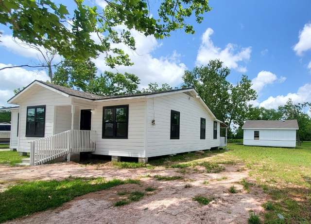 Property at 1170 County Road 284, Alvin, TX 77511, 3 beds, 1 bath