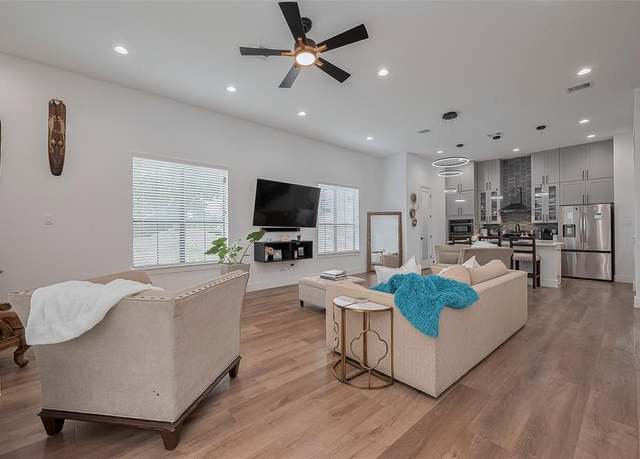 Property at 1305 E 27th St Unit A, Houston, TX 77009, 3 beds, 3.5 baths