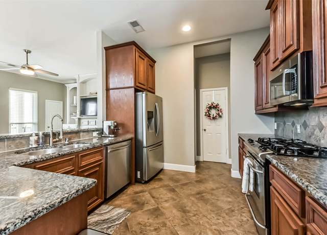 Property at 1513 Nagle St, Houston, TX 77003, 2 beds, 2.5 baths