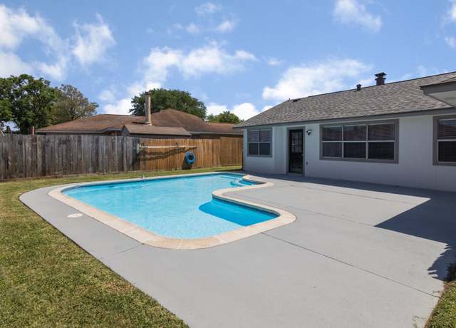 Property at 10107 Park Ln, La Porte, TX 77571, 4 beds, 2 baths