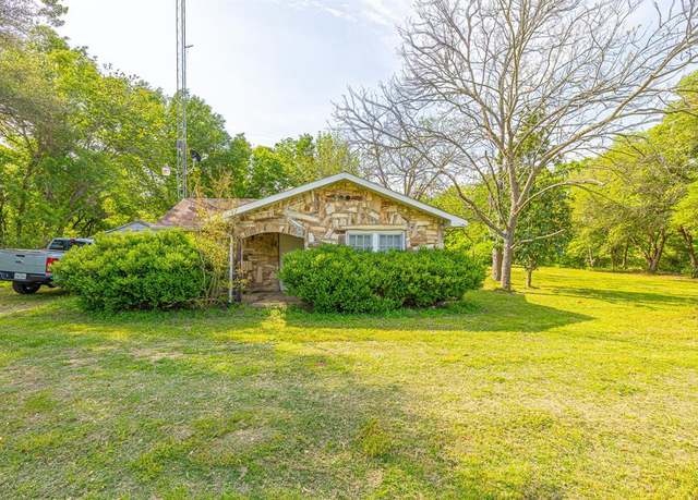 Property at 7080 State Highway 21 E, Caldwell, TX 77836, 2 beds, 2 baths