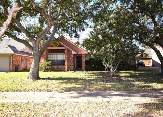 Property at 2926 Field Line Dr, Sugar Land, TX 77479, 4 beds, 2.5 baths