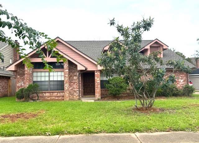 Property at 2926 Field Line Dr, Sugar Land, TX 77479, 4 beds, 2.5 baths