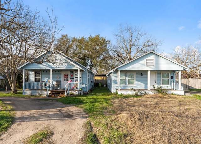 Property at 1603 Walnut Ave, Rosenberg, TX 77471, 3 beds, 2 baths