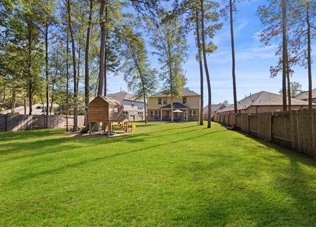 Property at 315 Cadela Dr, Montgomery, TX 77316, 4 beds, 3.5 baths