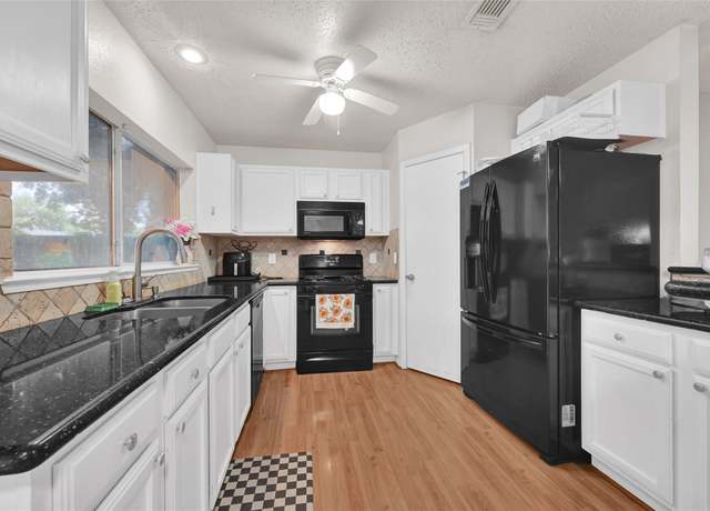 Property at 9623 Cannock Chase Dr, Houston, TX 77065, 3 beds, 2 baths