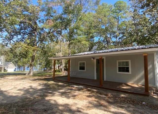 Property at 115 Brook Hollow Ln, Zavalla, TX 75980, 2 beds, 2 baths