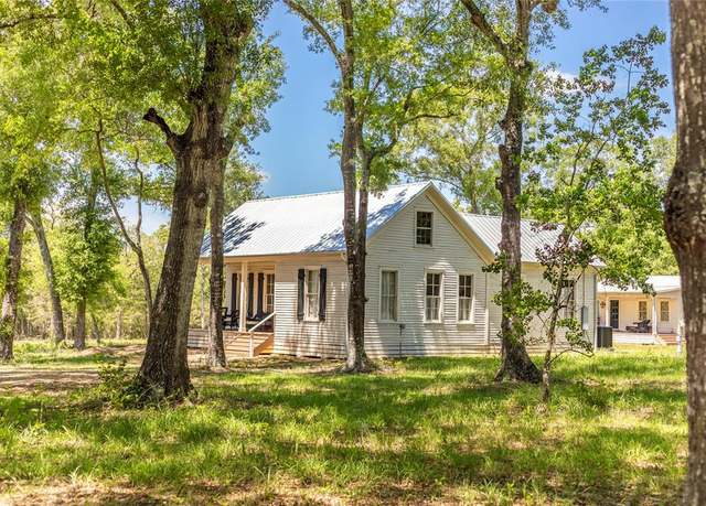 Property at 21937 Oak Rd, New Ulm, TX 78950, 3 beds, 1 bath