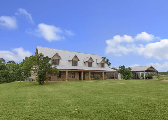 Property at 421 County Road 2438, Alto, TX 75925, 5 beds, 3.5 baths