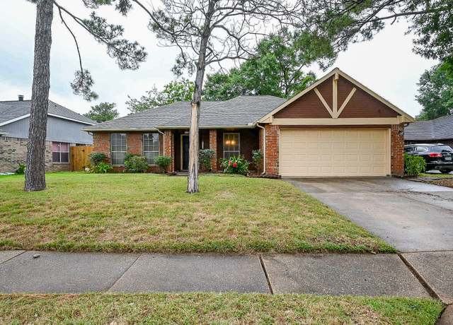 Property at 2522 N Camden Pkwy, Houston, TX 77067, 3 beds, 2 baths