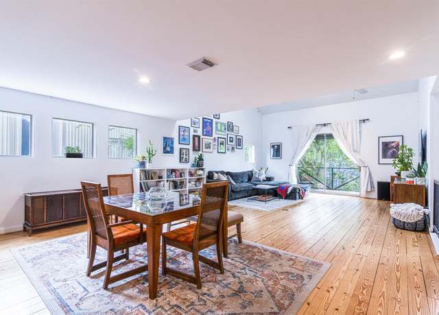Property at 2804 Jackson St, Houston, TX 77004, 2 beds, 2 baths