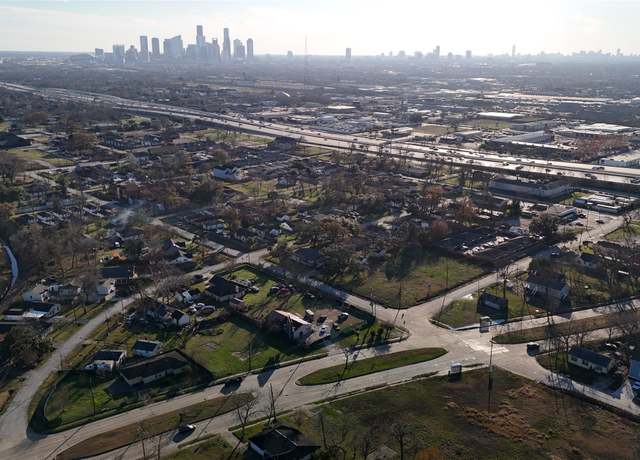 Property at 3310 Cavalcade St, Houston, TX 77026