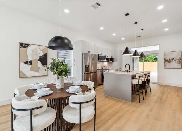 Property at 3413 Stonewall St, Houston, TX 77020, 3 beds, 2.5 baths