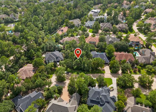 Property at 11 Bunnelle Way, The Woodlands, TX 77382