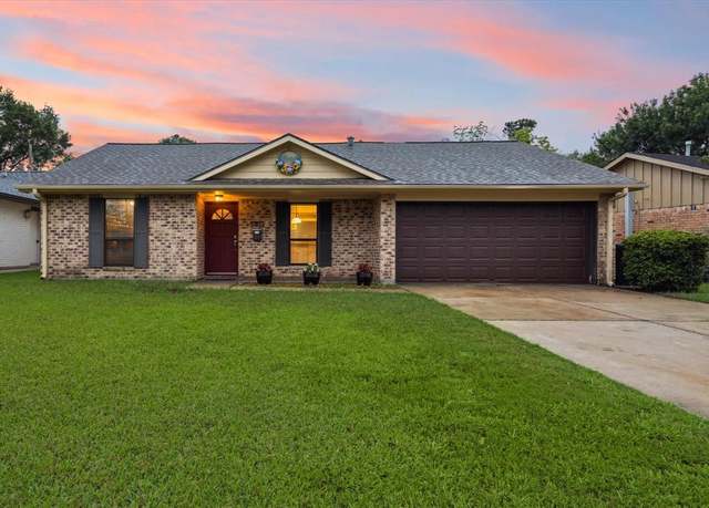 Property at 5911 Hewitt Dr, Houston, TX 77092, 3 beds, 2 baths
