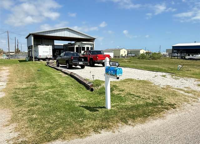 Property at 444 Blue Water Blvd, Sargent, TX 77414, 1 bed, 1.5 baths
