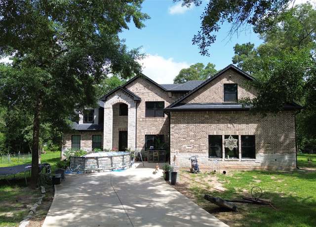 Property at 15195 Holly Ln, Conroe, TX 77303, 5 beds, 3 baths