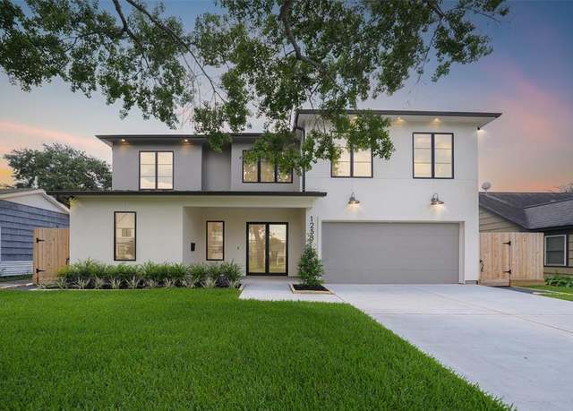 Property at 1253 Lamonte Ln, Houston, TX 77018, 5 beds, 4.5 baths