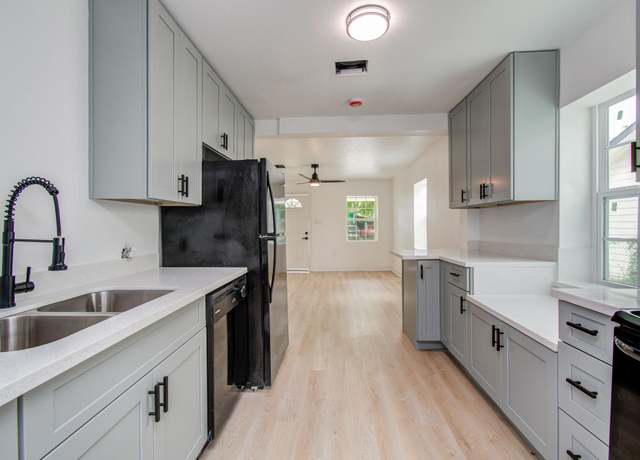 Property at 10309 Wiggins St, Houston, TX 77029, 3 beds, 2 baths