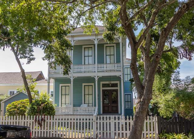 Property at 1905 Avenue M, Galveston, TX 77550, 3 beds, 2.5 baths