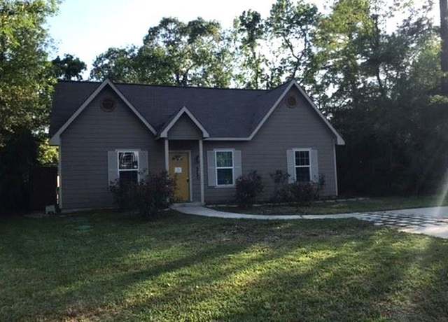 Property at 3490 Frontier Rd, Willis, TX 77378, 3 beds, 2 baths