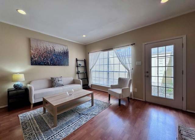Property at 2228 S Piney Point Rd #109, Houston, TX 77063, 2 beds, 2.5 baths