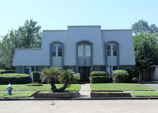 Property at 6103 Portal Dr, Houston, TX 77096, 5 beds, 2.5 baths