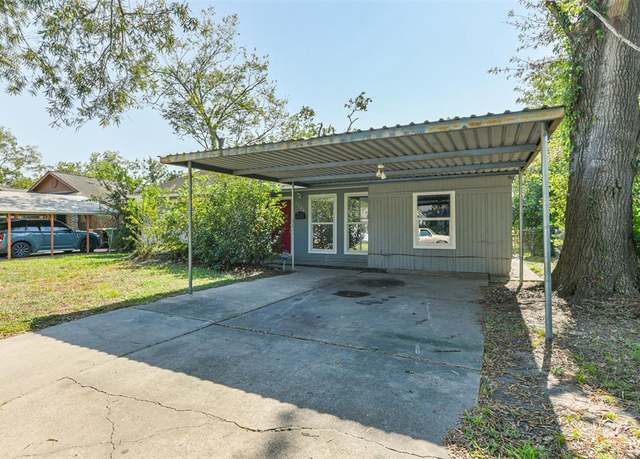 Property at 5746 Lakefield Dr, Houston, TX 77033, 4 beds, 2 baths