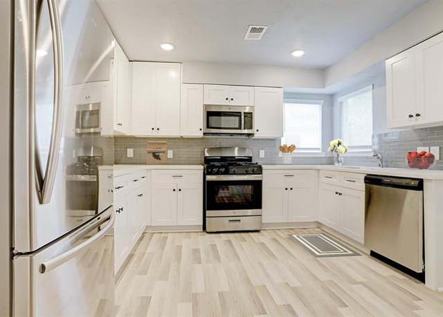 Property at 4523 Keystone St, Houston, TX 77021, 3 beds, 2 baths