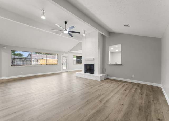 Property at 1111 Tanglewild Ln, Richmond, TX 77406, 4 beds, 2 baths