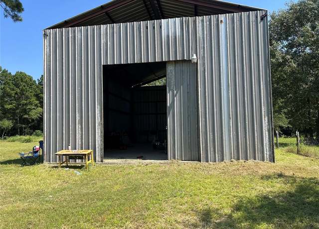 Property at 1435 Twin Oaks Rd, Trinity, TX 77862