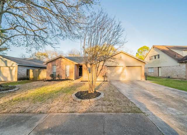 Property at 16234 Summer Wind Dr, Houston, TX 77090, 3 beds, 2 baths