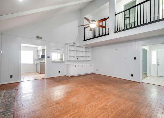 Property at 15319 Paseo Del Rey Dr, Houston, TX 77083, 4 beds, 2.5 baths