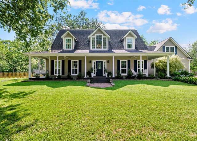 Property at 5318 E Plantation Oaks Dr, Arcola, TX 77583, 3 beds, 2.5 baths