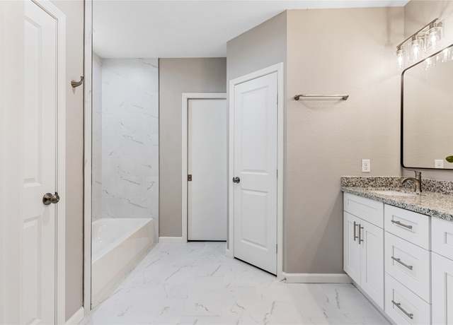 Property at 1321 E 35th St, Houston, TX 77022, 3 beds, 2 baths