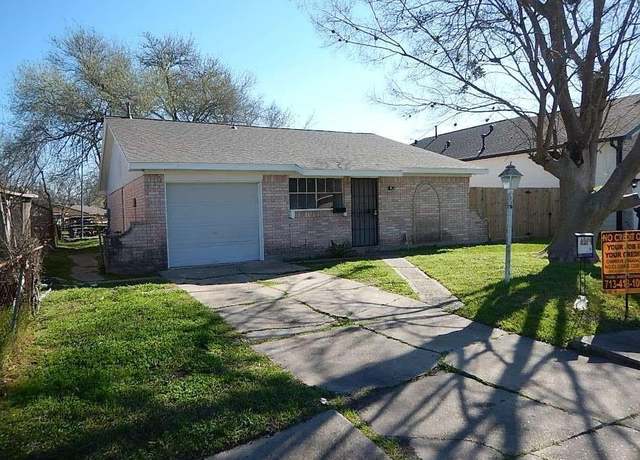 Property at 11503 Bay Cedar Dr, Houston, TX 77048, 3 beds, 1.5 baths