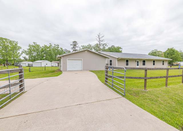 Property at 5003 Lord Rd, Crosby, TX 77532, 5 beds, 4 baths