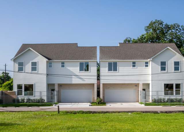 Property at 5408 Mulvey St, Houston, TX 77020, 3 beds, 2.5 baths