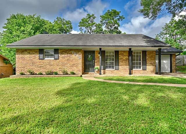 Property at 2412 Airline Dr, Brenham, TX 77833, 2 beds, 1 bath