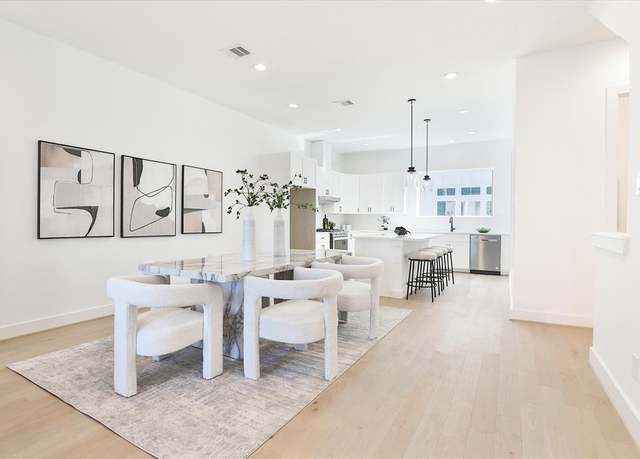 Property at 1018 W 15th 1/2 St Unit C, Houston, TX 77008, 3 beds, 3.5 baths