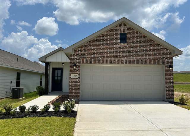 Property at 12827 Hannah Springs Ln, Magnolia, TX 77354, 3 beds, 2 baths