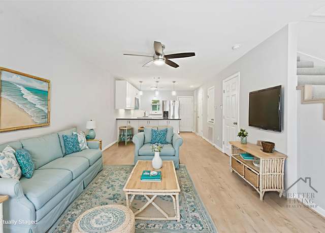 Property at 424 15th St #105, Galveston, TX 77550, 2 beds, 1.5 baths