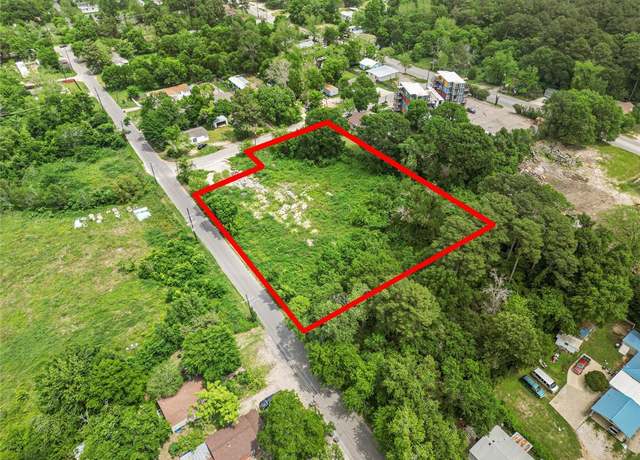 Property at 1405 Avenue E, Huntsville, TX 77340