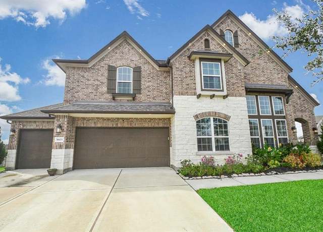 Property at 5803 Platinum Lakes Ct, Rosenberg, TX 77469, 5 beds, 4.5 baths