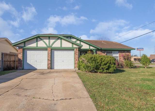 Property at 802 Grove St, Deer Park, TX 77536, 3 beds, 2 baths