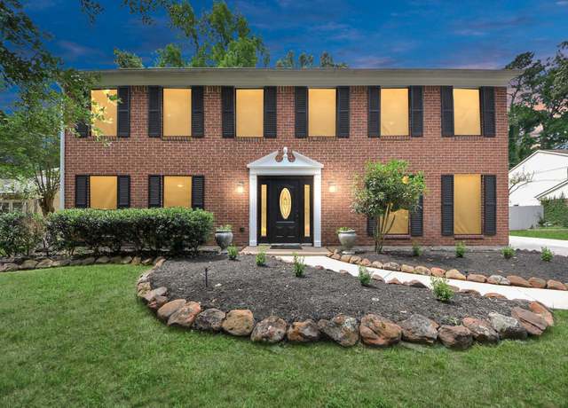 Property at 2914 Silver Falls Dr, Houston, TX 77339, 5 beds, 2.5 baths