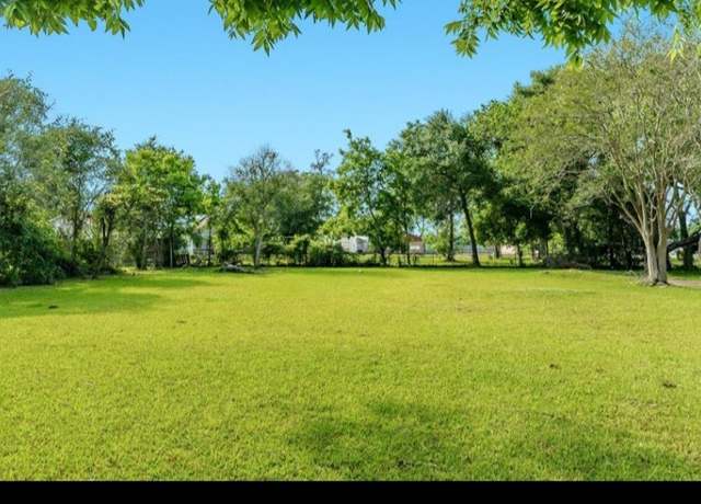 Property at 908 Chestnut Street St, La Marque, TX 77568